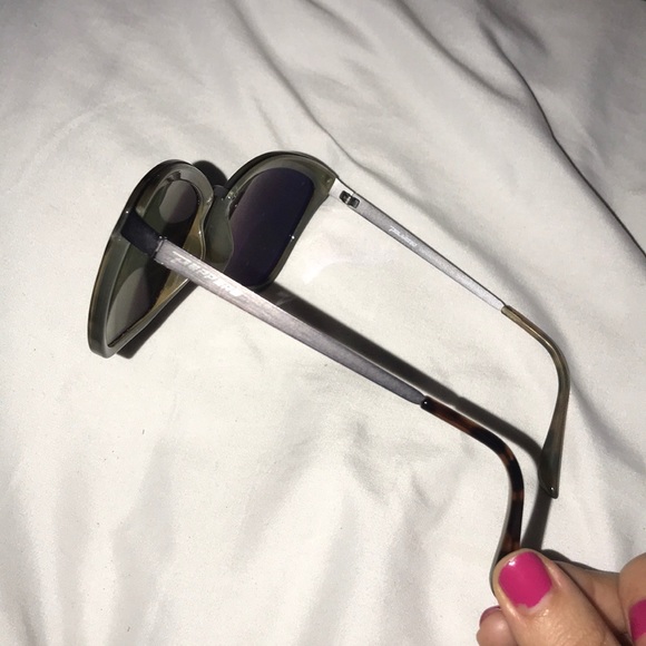 PEPPERS Sun Glasses - Picture 3 of 3